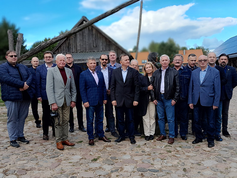 Uczestnicy Makroregionu w Folwarku Nadawki w Wasilkowie 